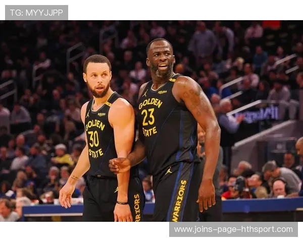 小佩顿补篮得分展现敏捷弹跳