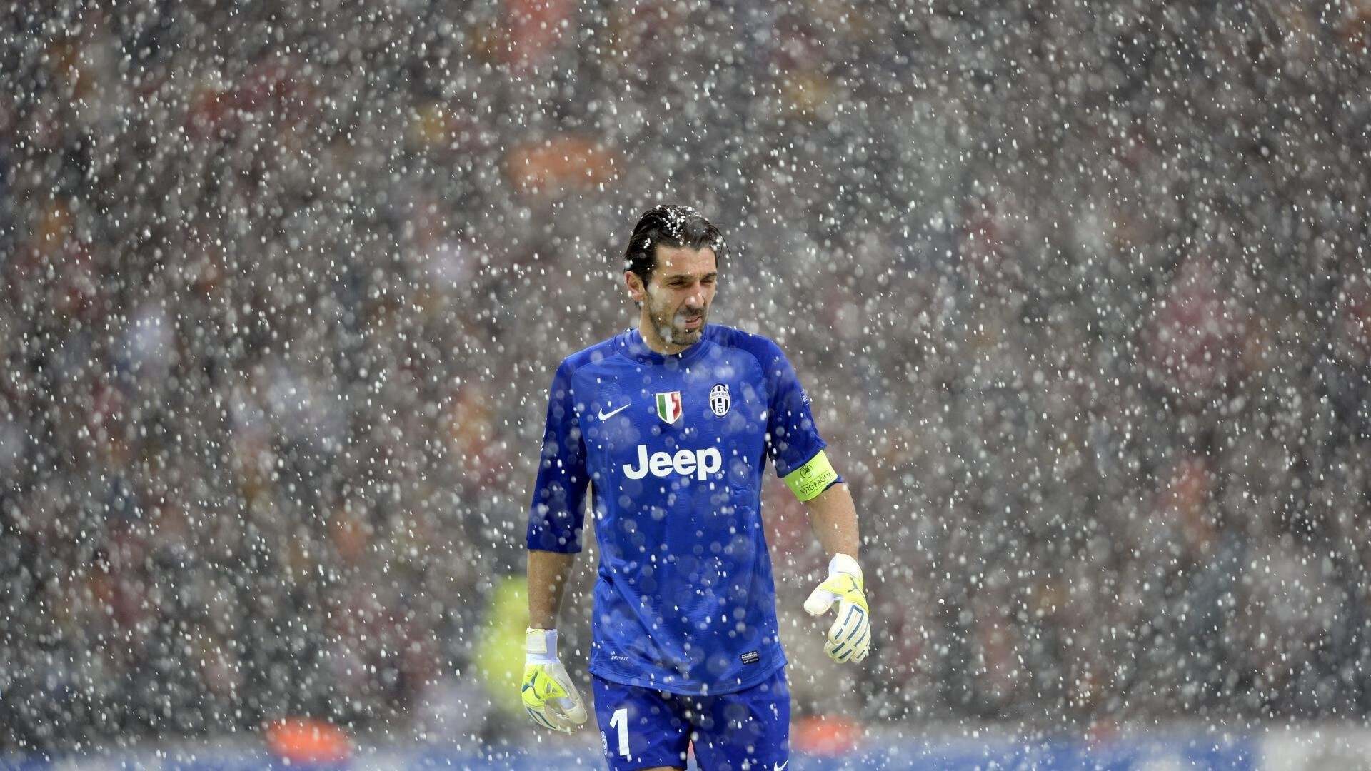 世界杯VAR经验将在欧冠全面复制 欧足联与FIFA达成技术合作